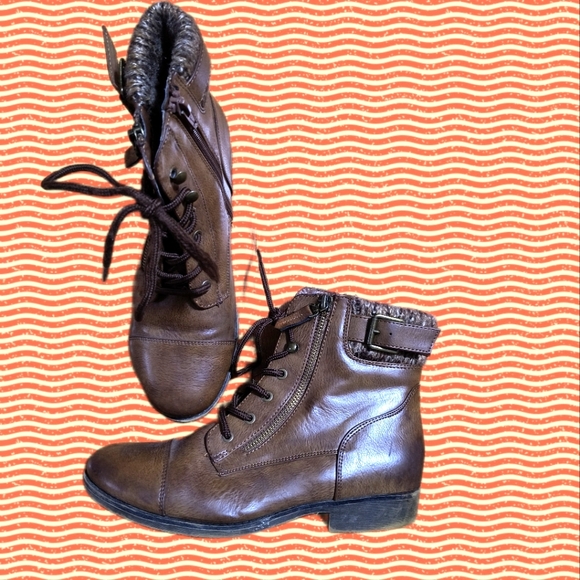 SO brand Doc Martin style, knit ankle boots, size 8 women's, shiny brown - Picture 1 of 7